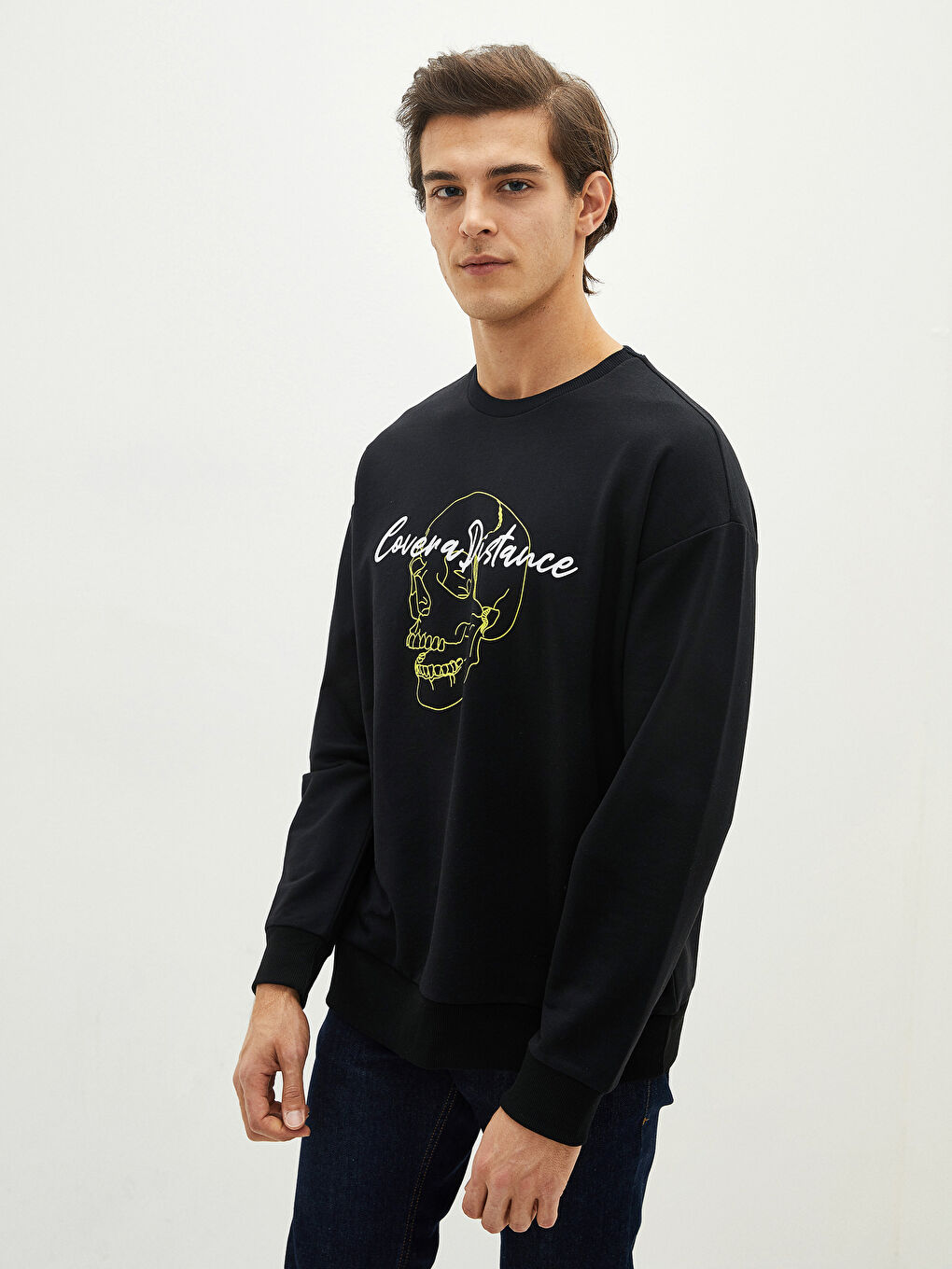 Siyah Bisiklet Yaka Uzun Kollu Baskılı Erkek Sweatshirt-1