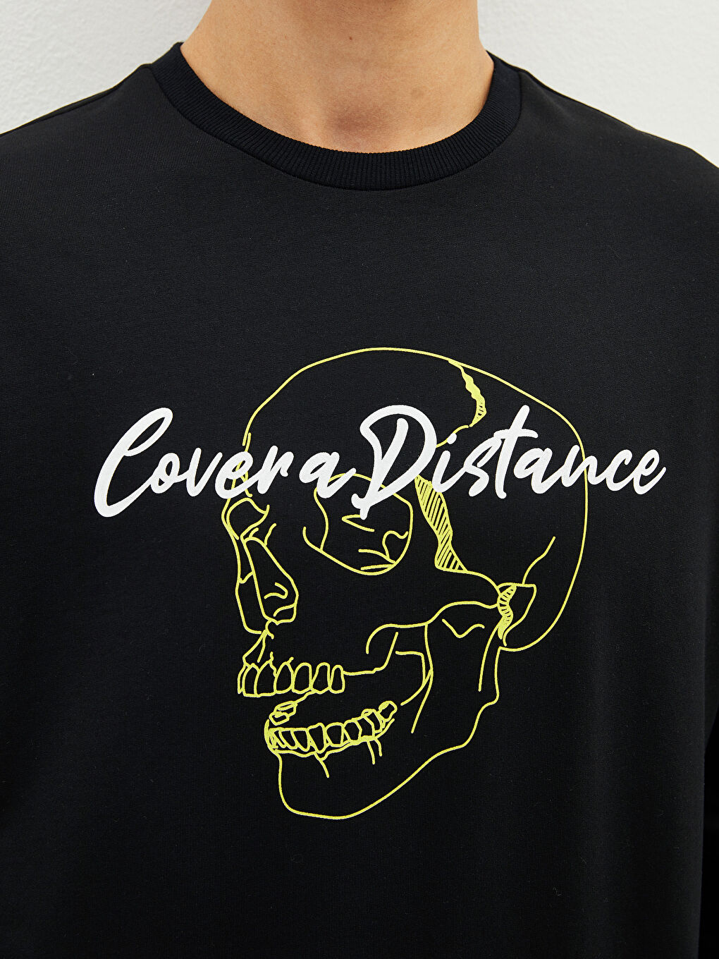 Siyah Bisiklet Yaka Uzun Kollu Baskılı Erkek Sweatshirt-2