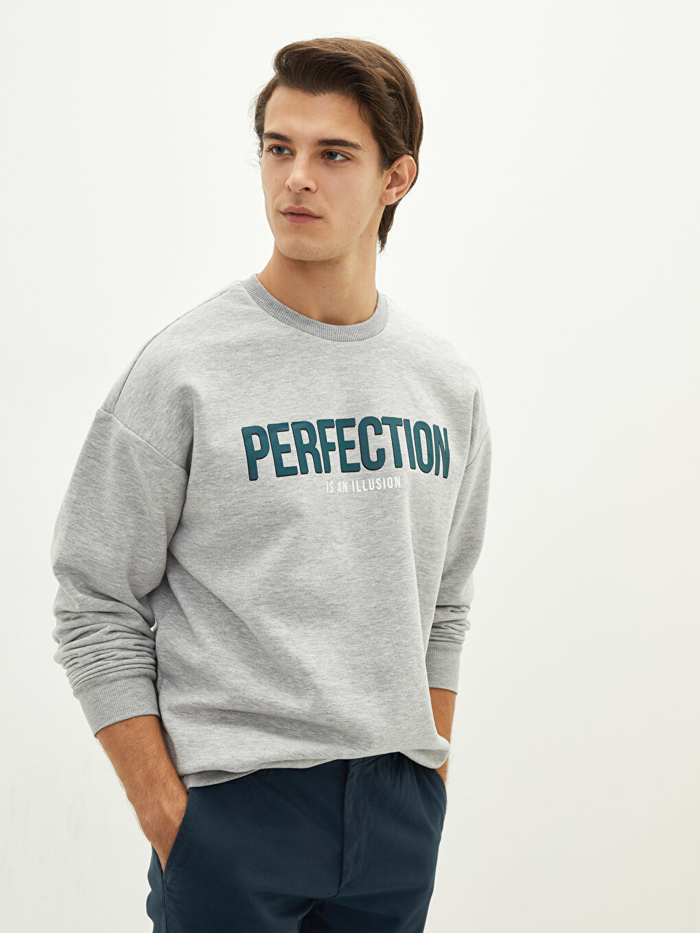 Gri Bisiklet Yaka Uzun Kollu Baskılı Erkek Sweatshirt-1