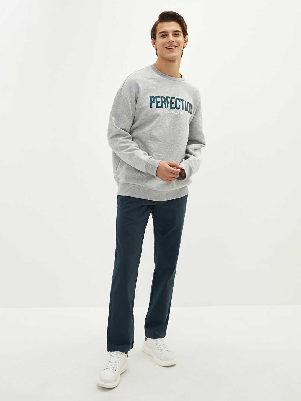 Gri Bisiklet Yaka Uzun Kollu Baskılı Erkek Sweatshirt-2