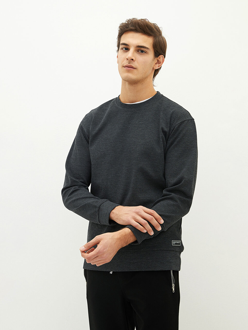 Мужская толстовка с круглым вырезом и длинными рукавами-1