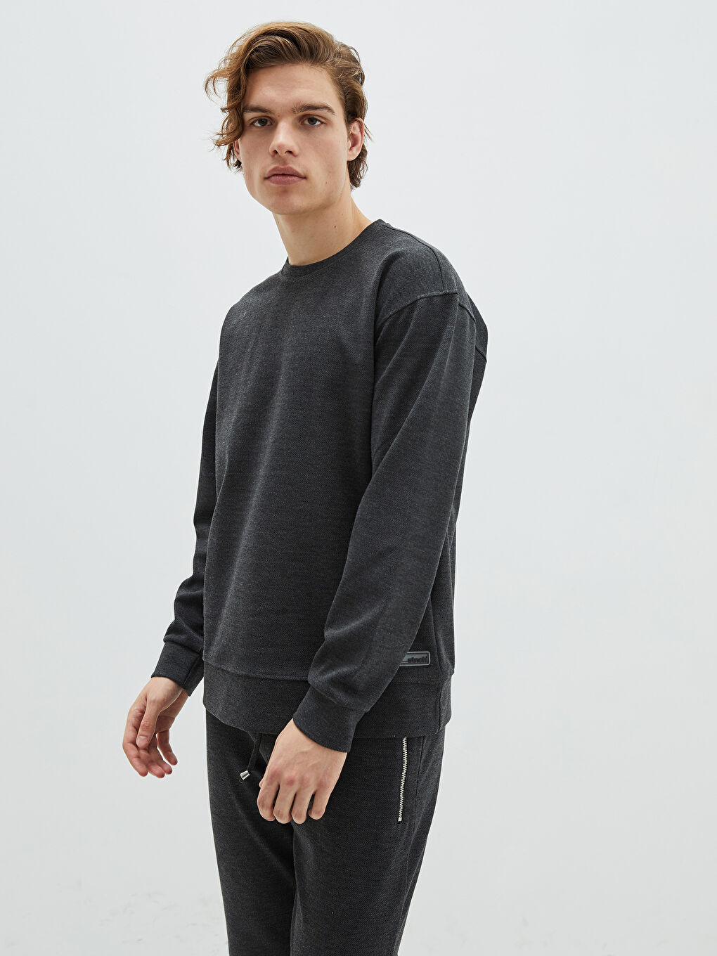 Мужская толстовка с круглым вырезом и длинными рукавами-2