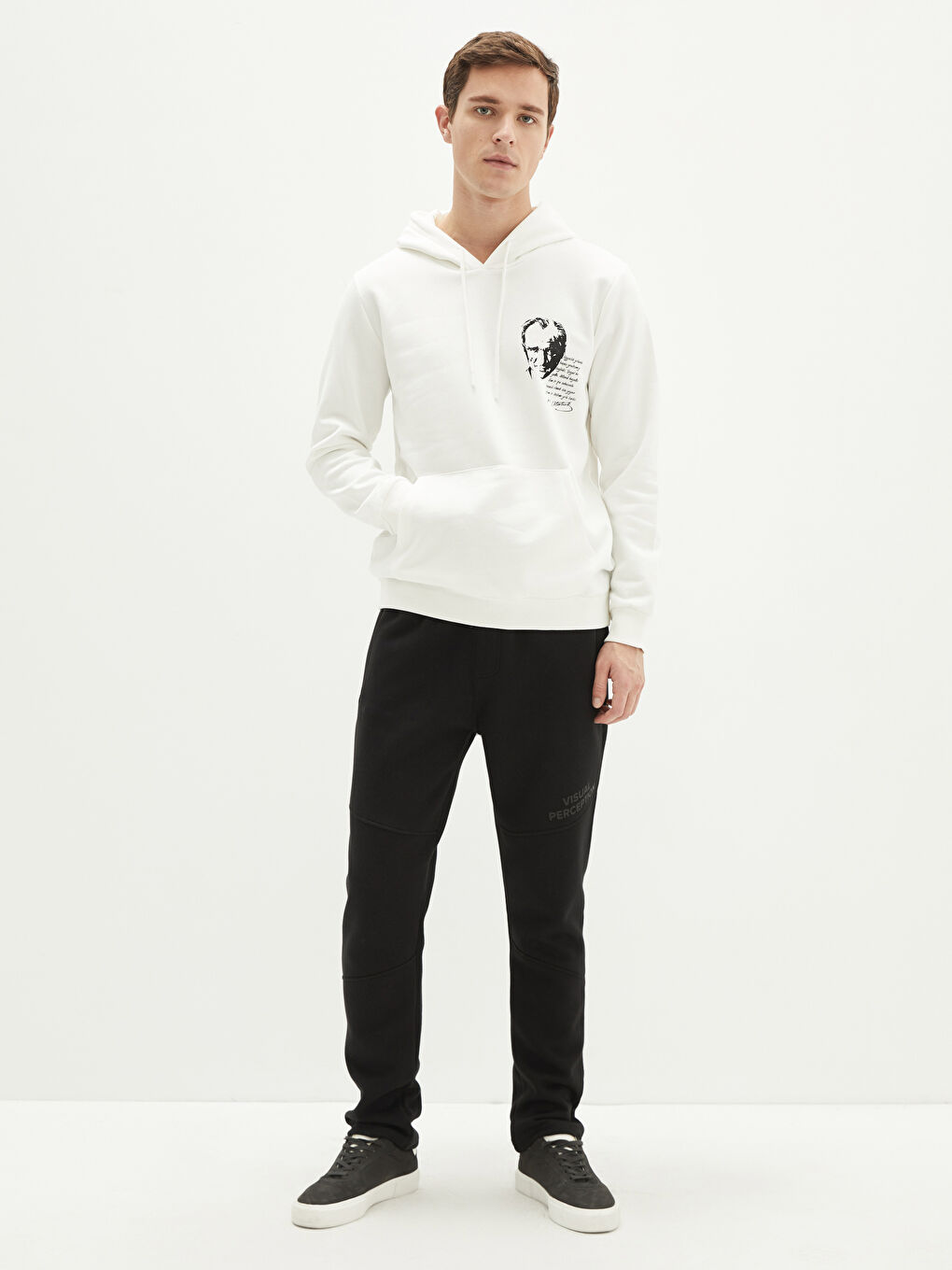 Beyaz Uzun Kollu Atatürk Baskılı Erkek Kalın Hoodie-2