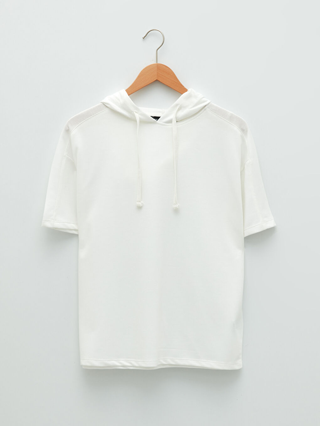 Ekru Kapüşon Yaka Düz Kısa Kollu Kadın Spor Tişört-4