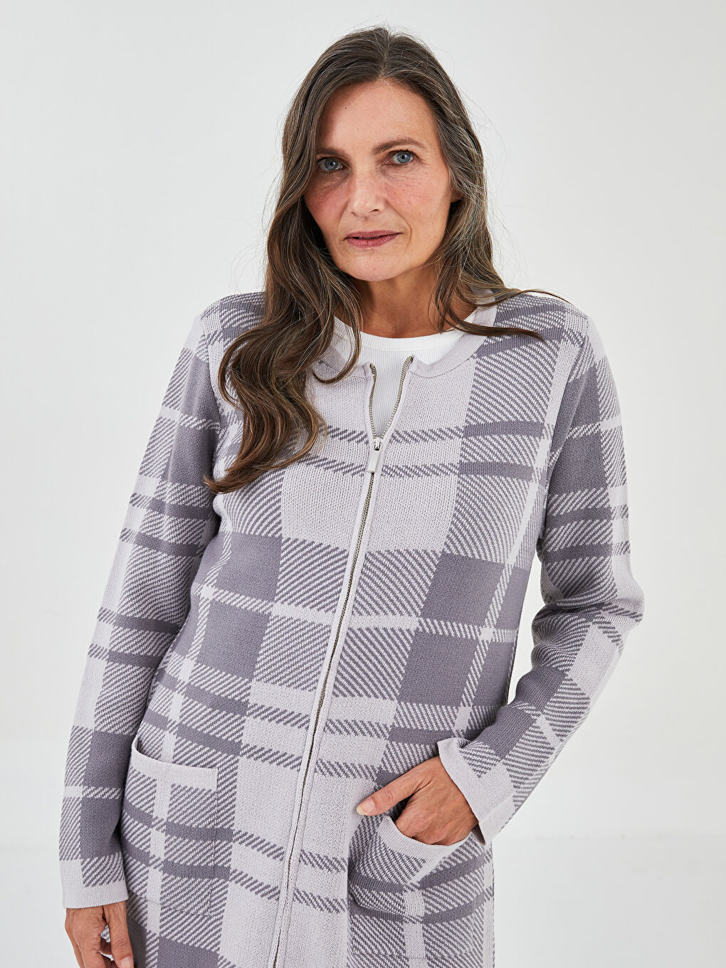 Gri Bisiklet Yaka Ekose Kadın Triko Hırka-1