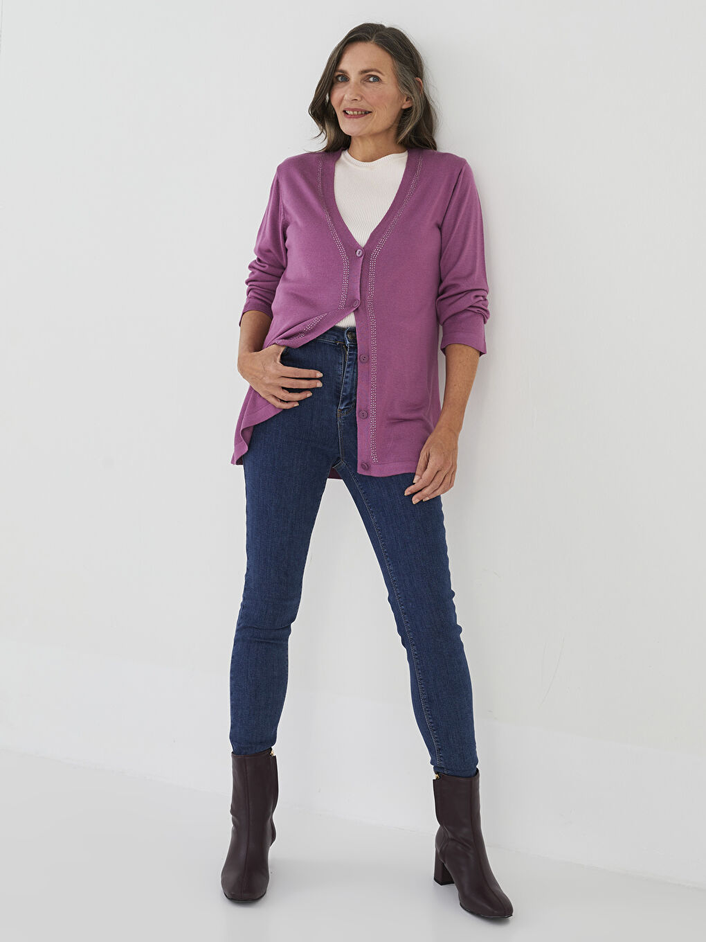 V-Neck Stone Printed Long Sleeve Women's Knitwear Cardigan-2