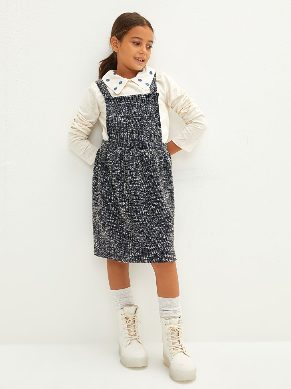 Tricou cu Guler de Cămașă și Rochie cu Mânecă Lungă pentru Fete-2