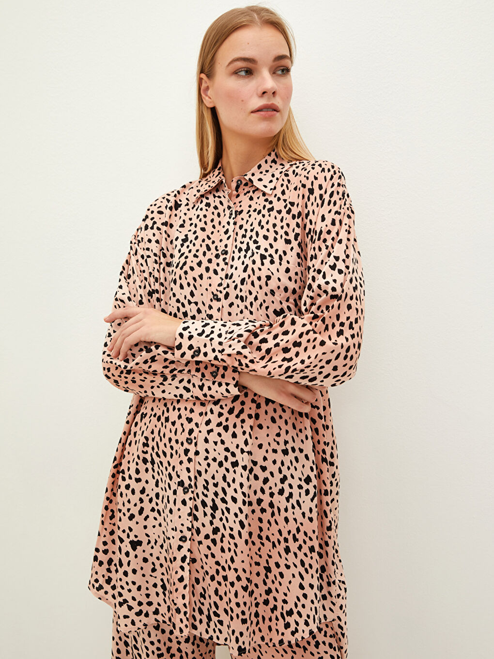 Bej Desenli Uzun Kollu Viskon Kadın Gömlek Tunik-1