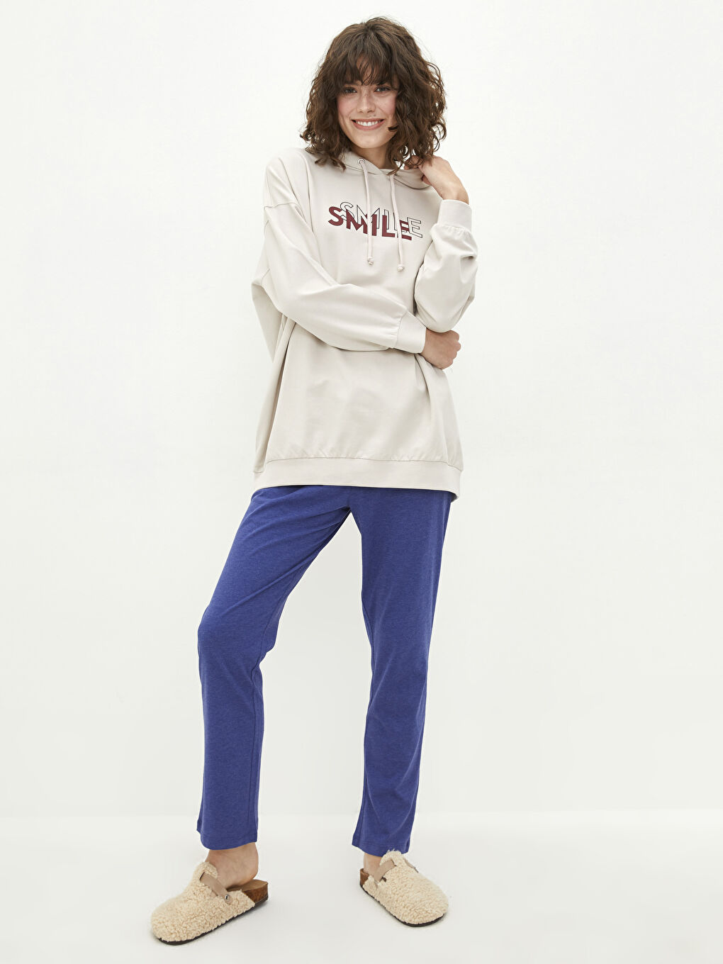 Bej Kapüşonlu Slogan Baskılı Uzun Kollu Kadın Pijama Üst-2