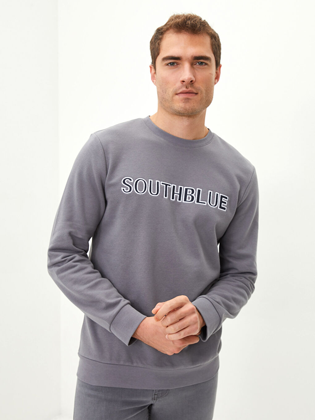 Gri Bisiklet Yaka Uzun Kollu Baskılı Erkek Sweatshirt-1