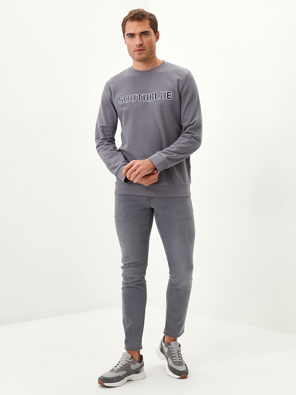 Gri Bisiklet Yaka Uzun Kollu Baskılı Erkek Sweatshirt-2