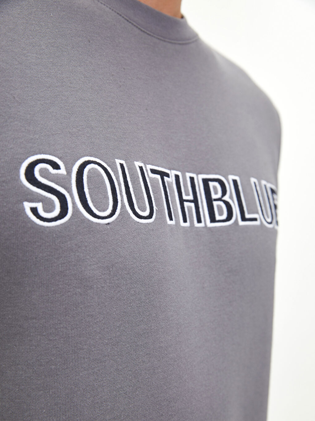 Gri Bisiklet Yaka Uzun Kollu Baskılı Erkek Sweatshirt-4