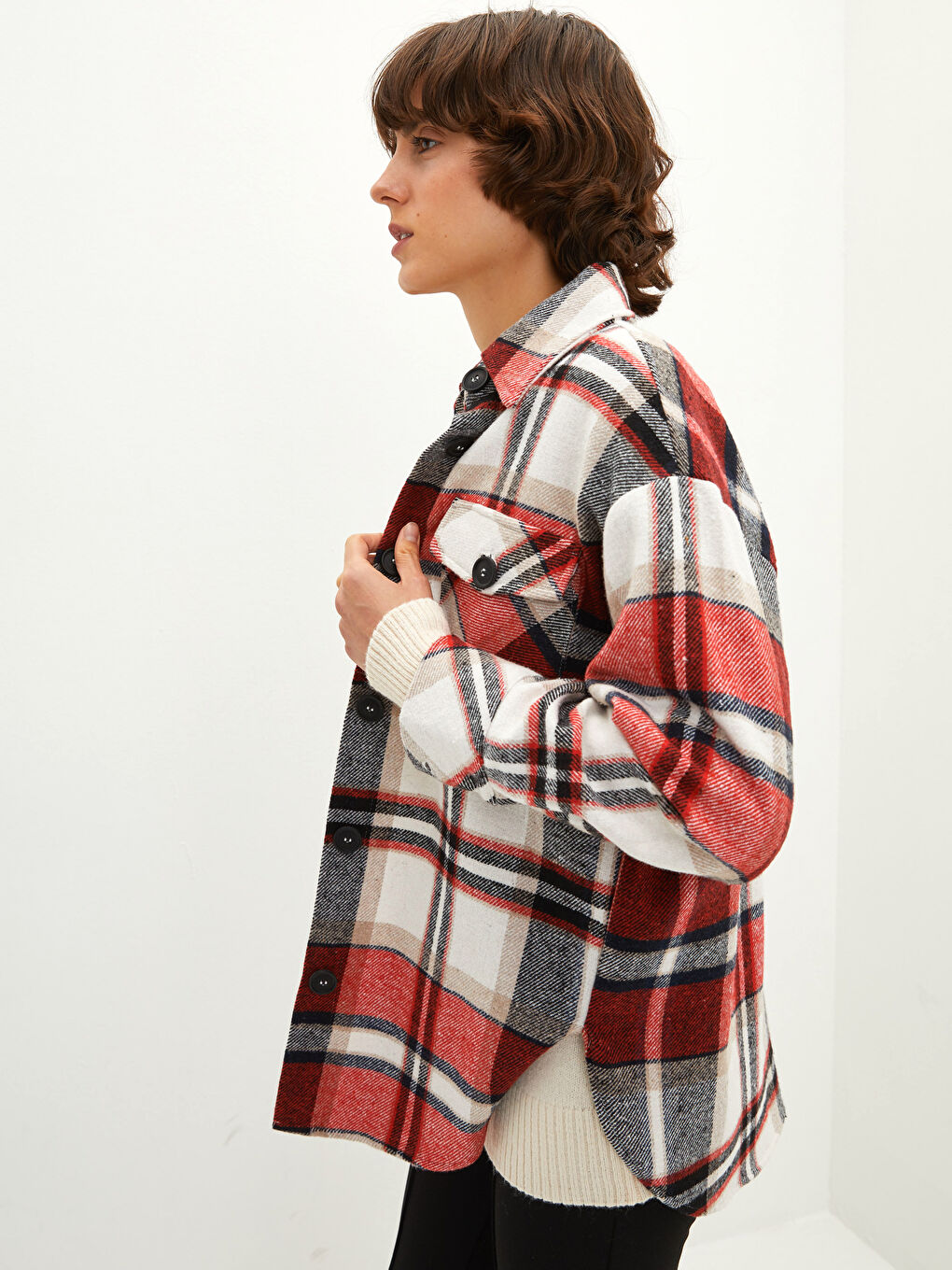 Front Button Closure Plaid Pocket Detailed Women's Shirt Jacket -W1HJ40Z8-LPA