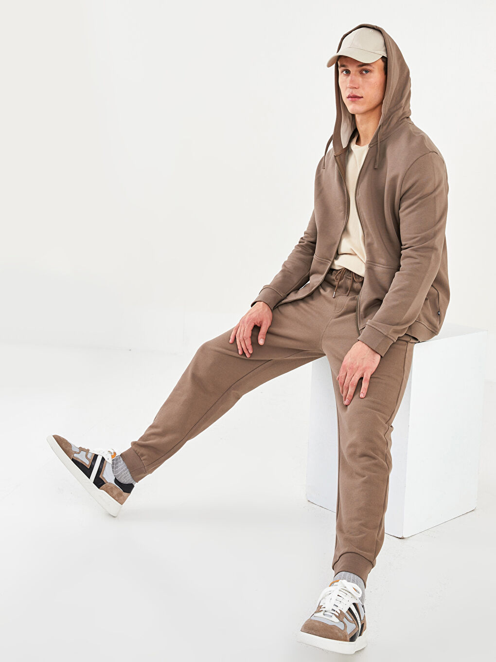 Kahverengi Standart Kalıp Erkek Eşofman Altı