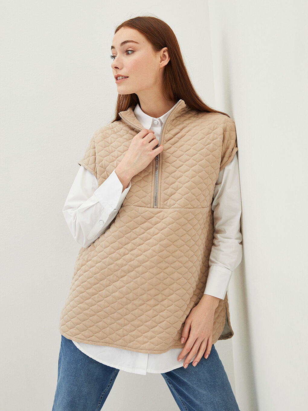 Bej Bisiklet Yaka Kapitone Desenli Kadın Yelek-1