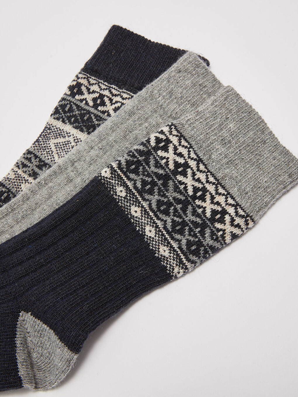 شرابات رجالي صوف تخين مطبوع - ٣ قطع-2