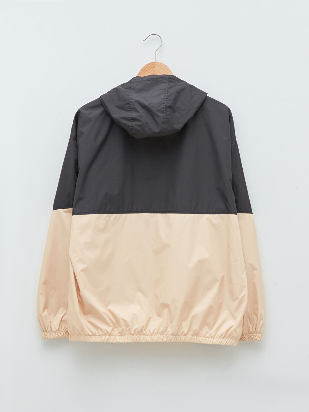 Bej Kapüşonlu Renk Bloklu Kadın Yağmurluk-8