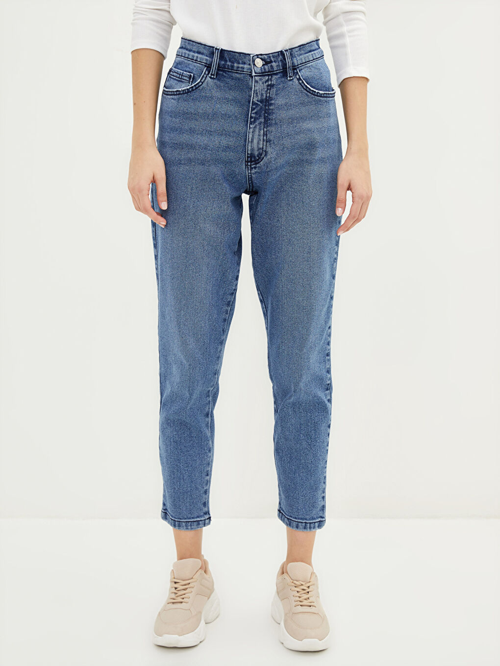 LCWAIKIKI Classic Standard Fit Pocket Detailed Women's Rodeo Jeans -W1HL20Z8-H45