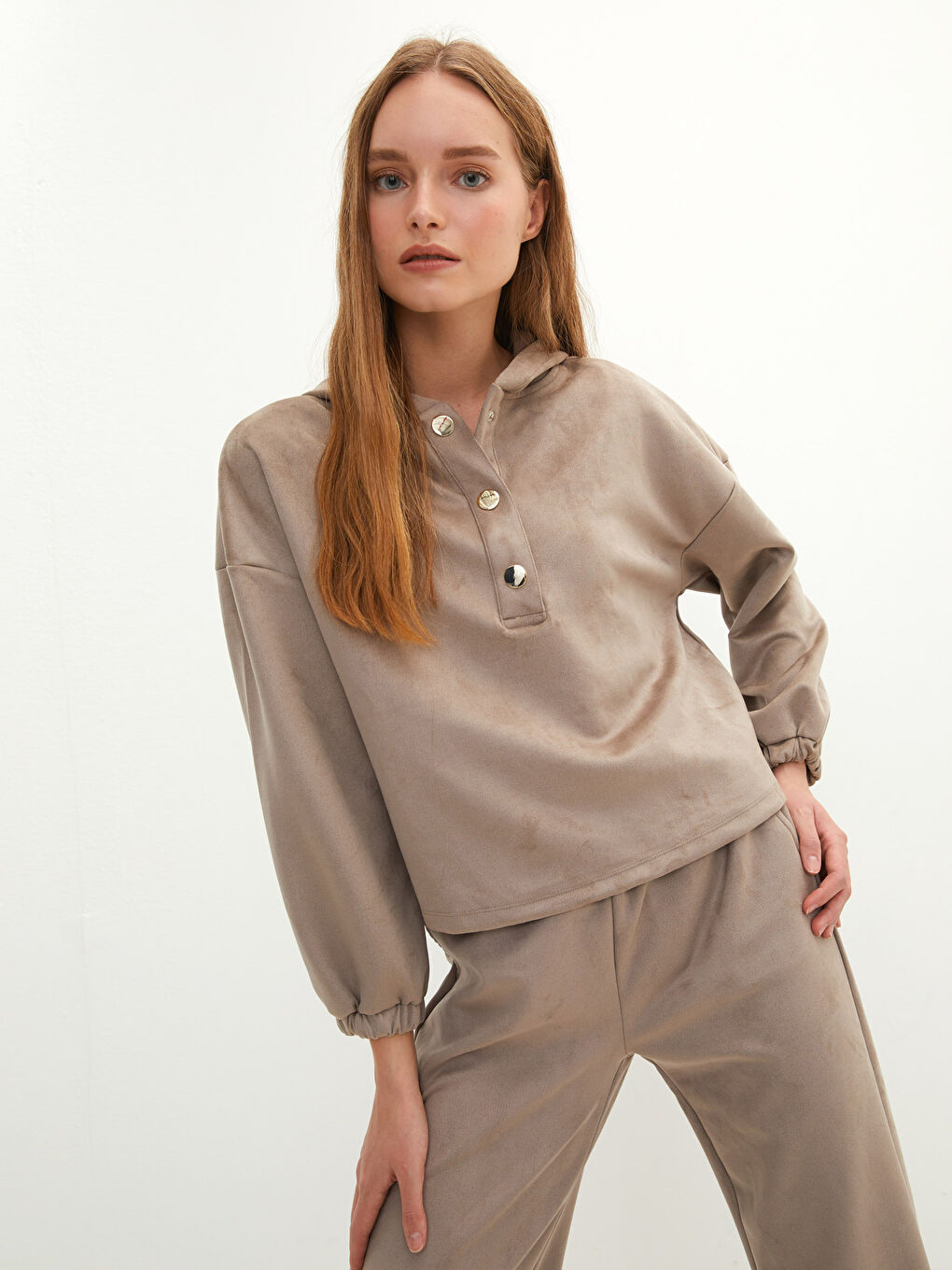 LCW Vision Kapüşonlu Düz Uzun Kollu Süet Kumaş Kadın Sweatshirt -W1HL51Z8-GQF