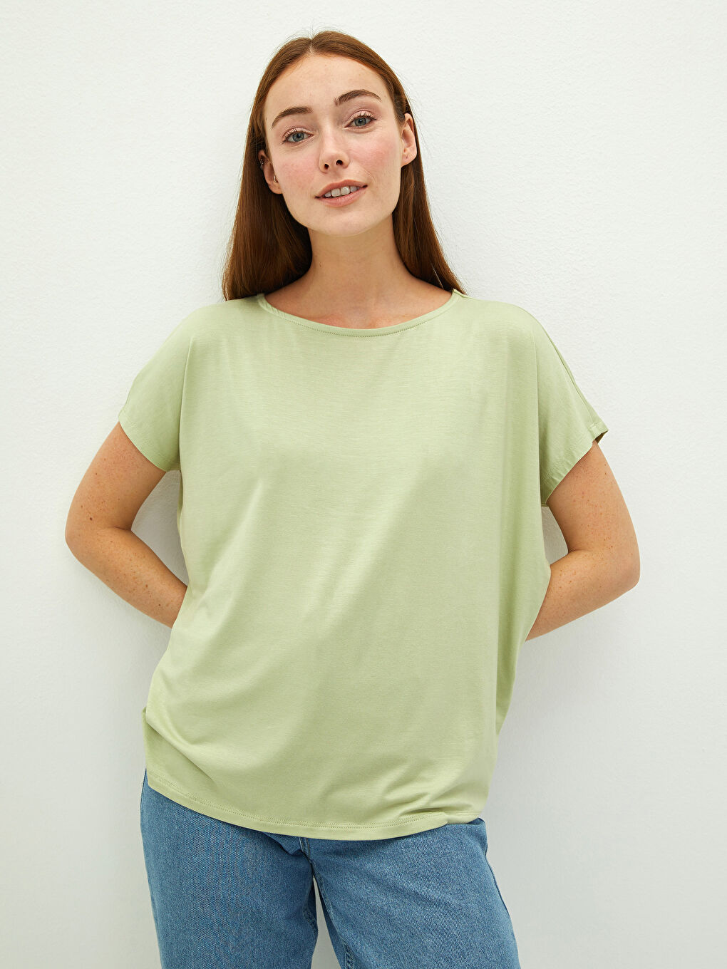Yeşil Bisiklet Yaka Düz Kısa Kollu Kadın Tişört-1