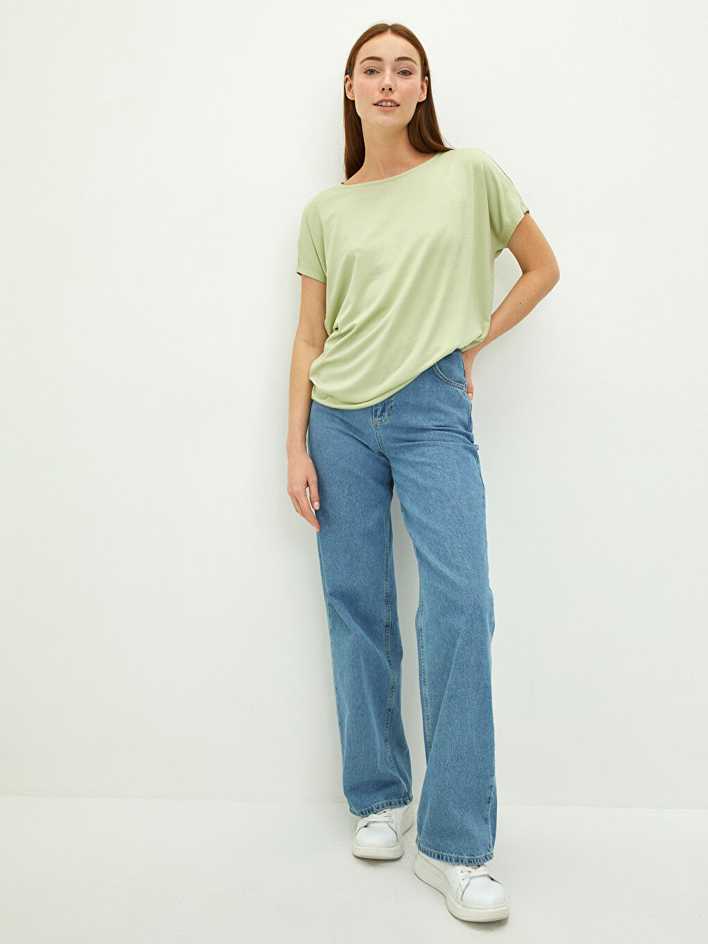 Yeşil Bisiklet Yaka Düz Kısa Kollu Kadın Tişört-3