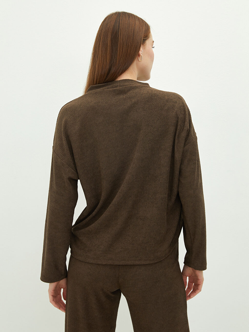 Kahverengi Bisiklet Yaka Büzgü Detaylı Uzun Kollu Kadın Kazak-5