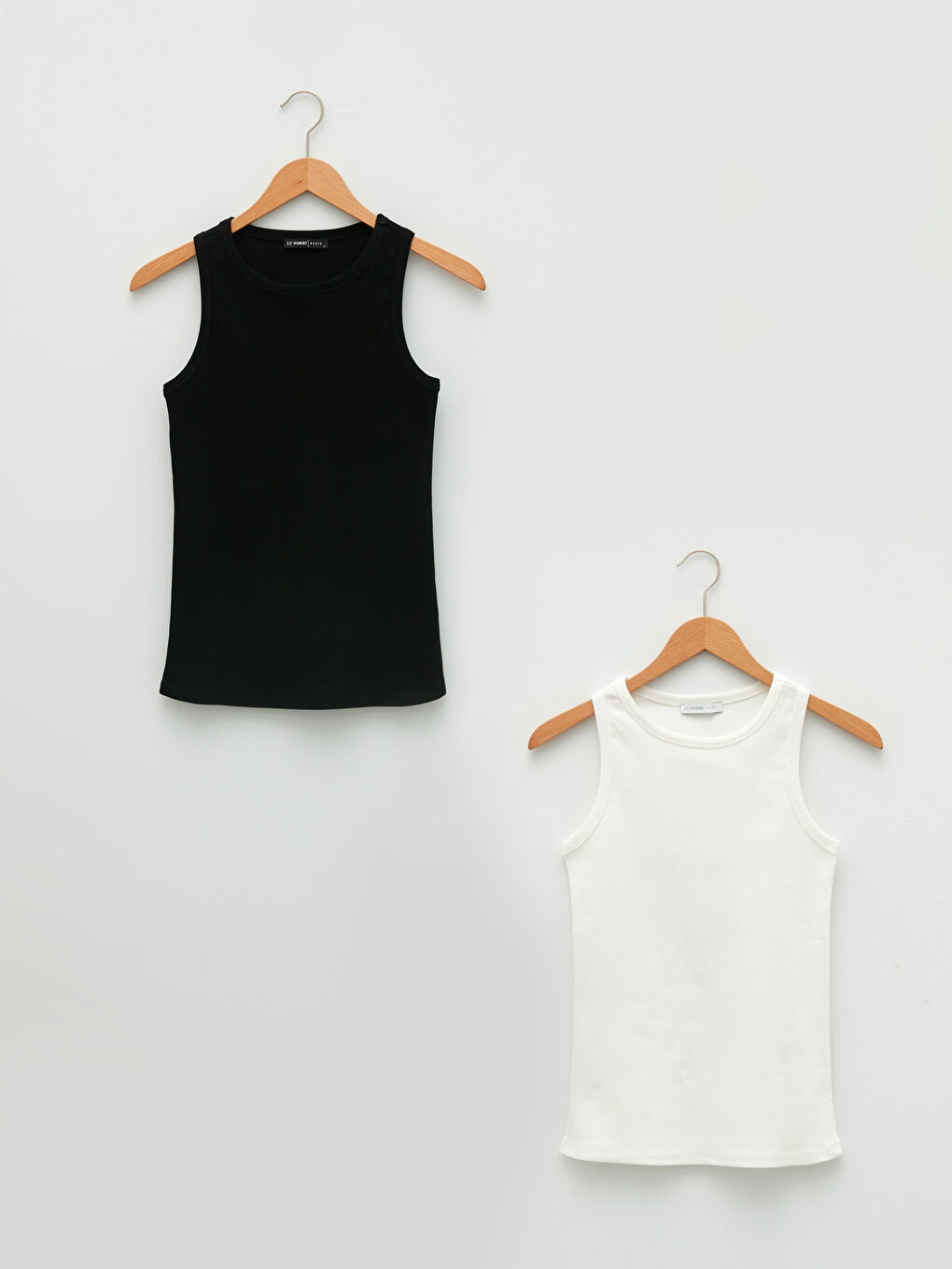 Crew Neck Sleeveless Plain Camisole Women Athlete 2 Pack-10