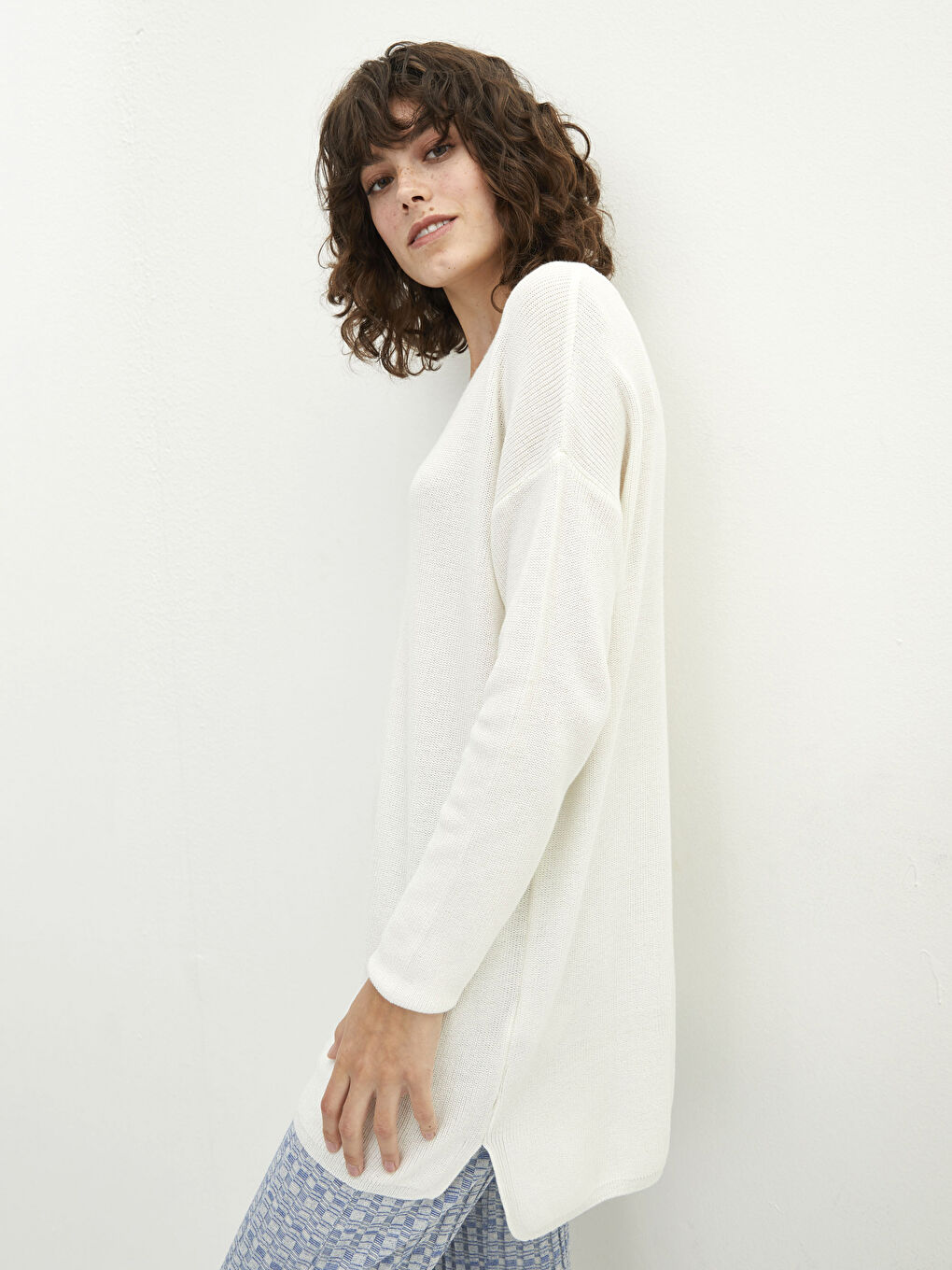 V-Neck Straight Long Sleeve Women's Knitwear Tunic-1