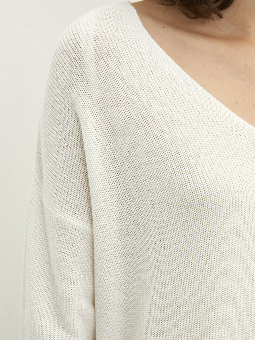 V-Neck Straight Long Sleeve Women's Knitwear Tunic-3