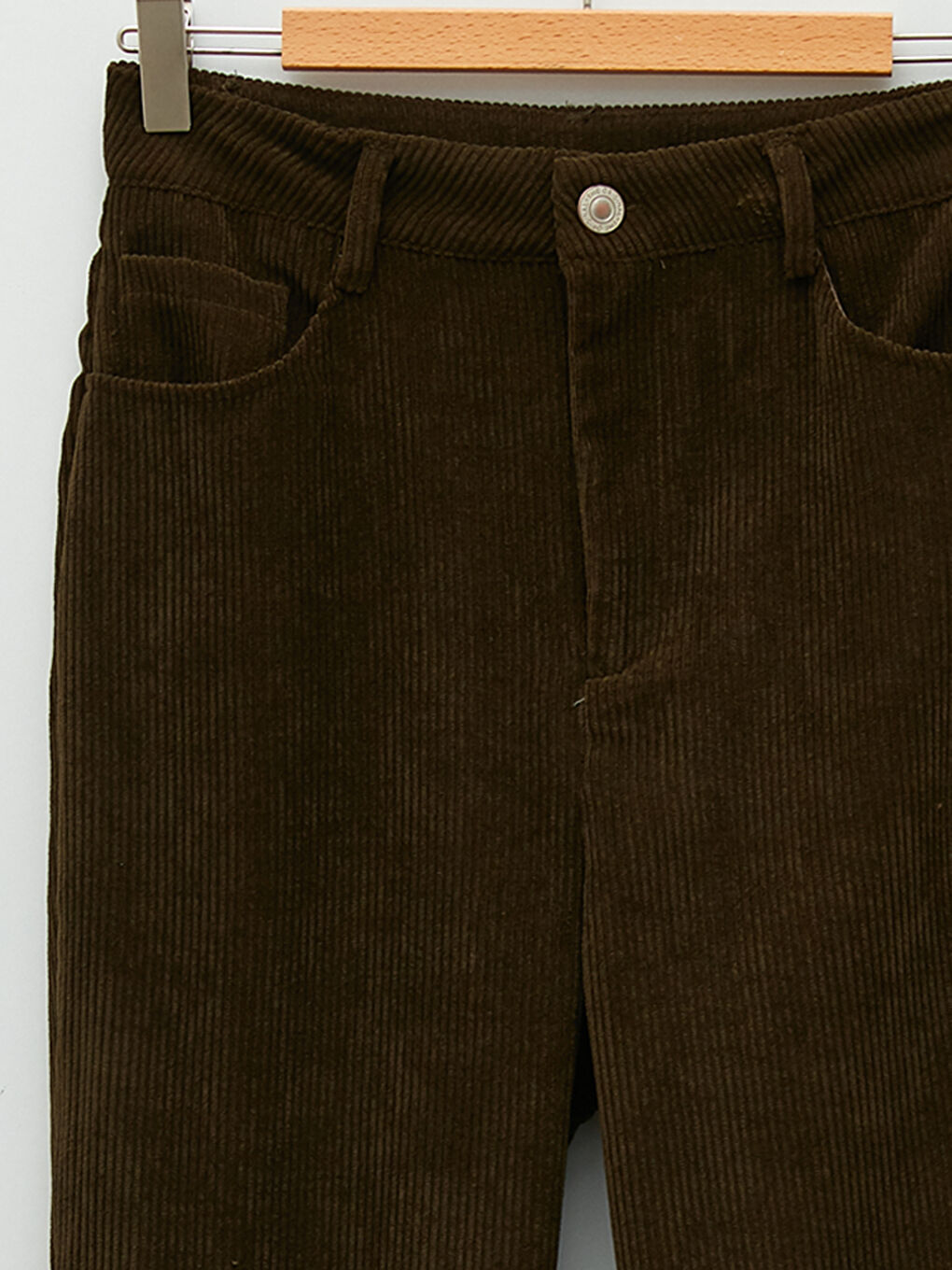 Standard Fit Ankle-Length Pocket Detailed Women's Velvet Trousers-7