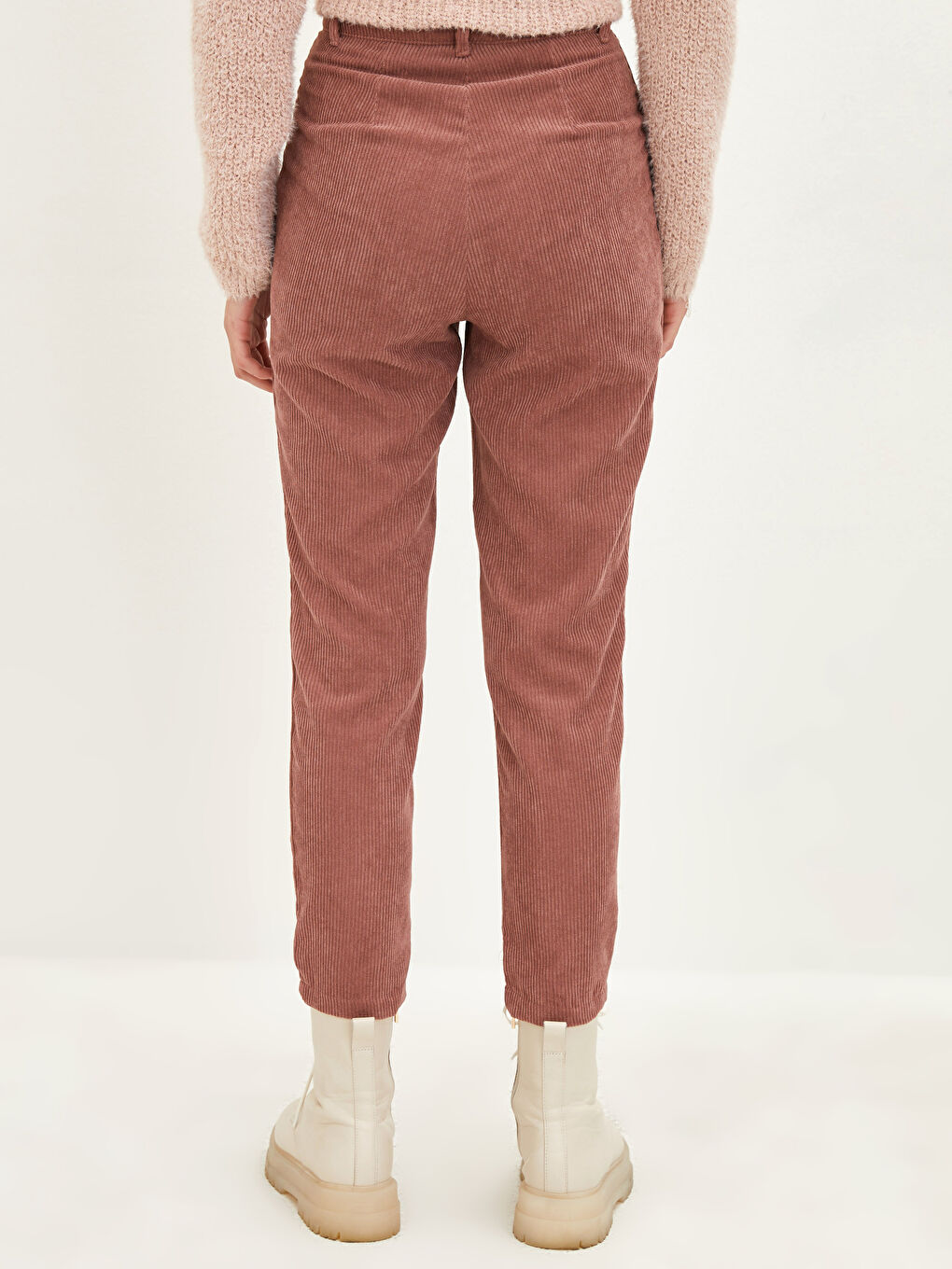 LCW Vision Regulär Geschnittene Samt-Damenhose mit Taschen -W1HM65Z8-S0P