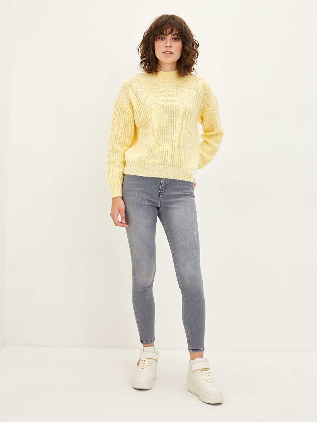 Свитер из трикотажа с полуводолазкой для женщин-3