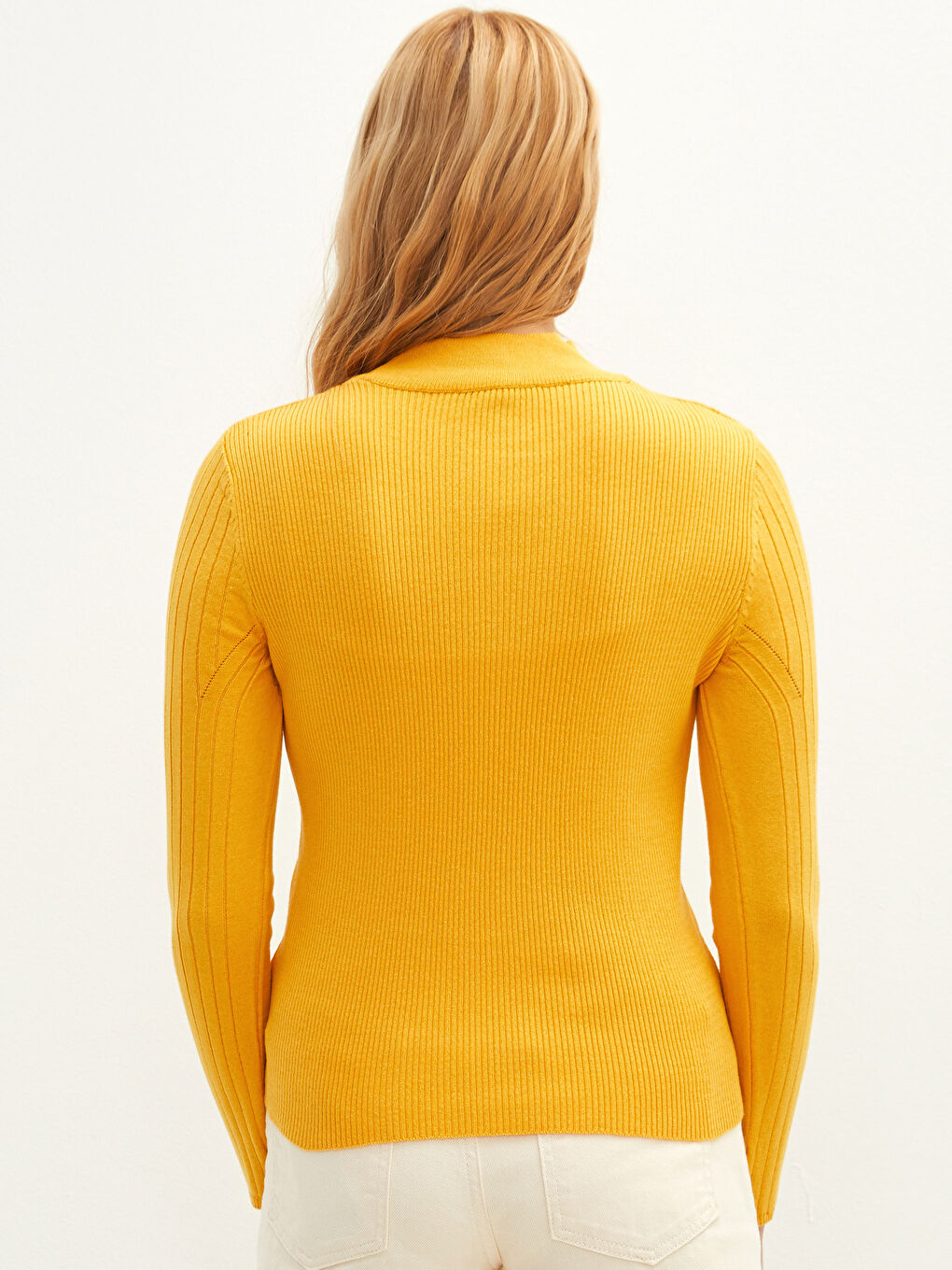 Свитер из трикотажа с длинным рукавом и полуводолазкой, с узором для женщин-4