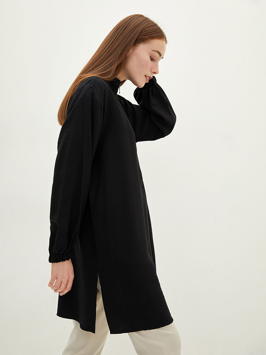 Siyah Dik Yaka Düz Uzun Kollu Kadın Tunik-2