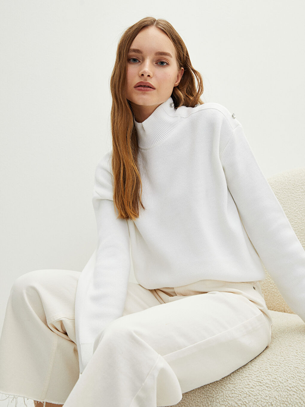Свитер из трикотажа с полуводолазкой для женщин-1