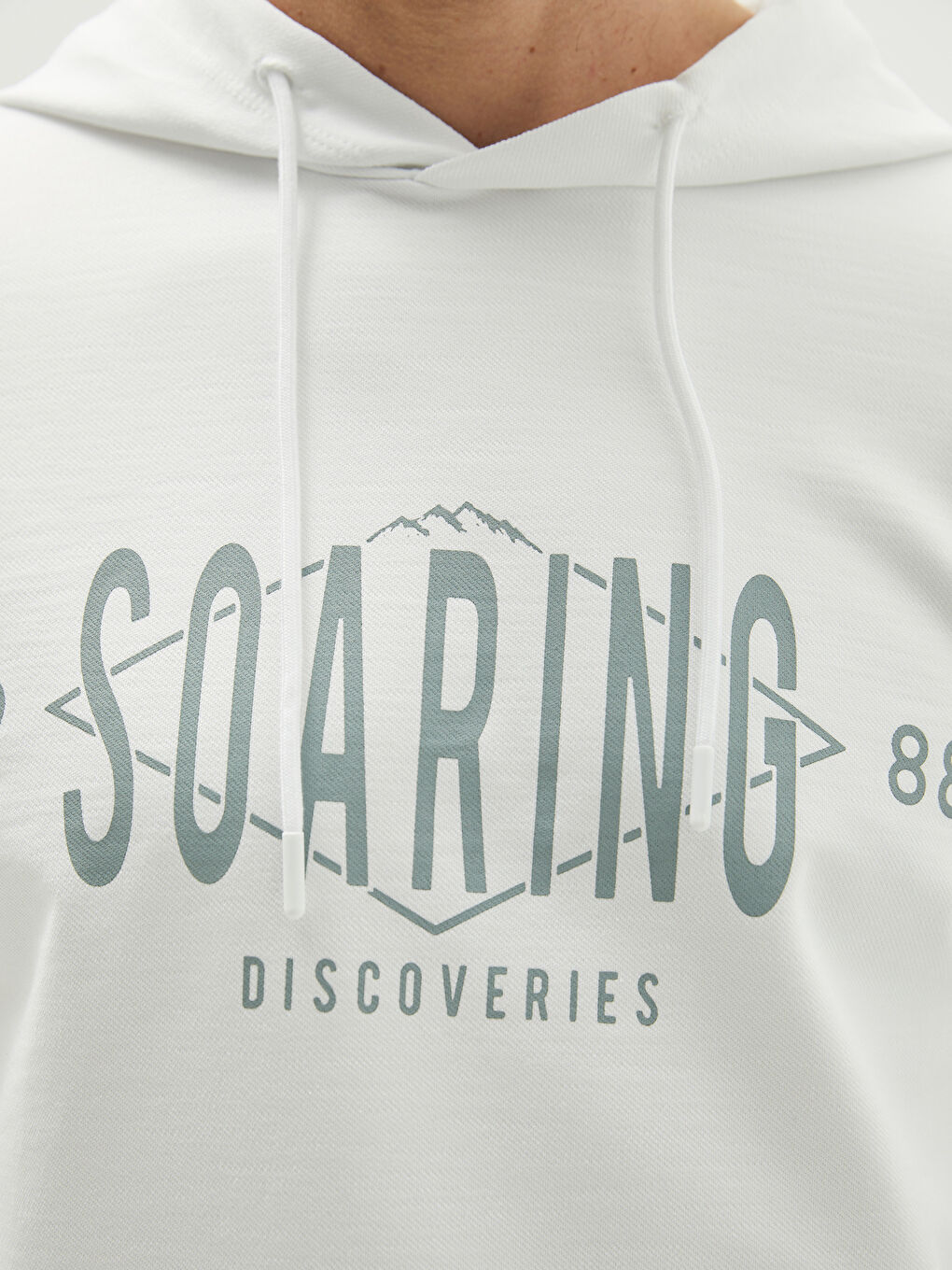 Beyaz Uzun Kollu Baskılı Erkek Hoodie-3