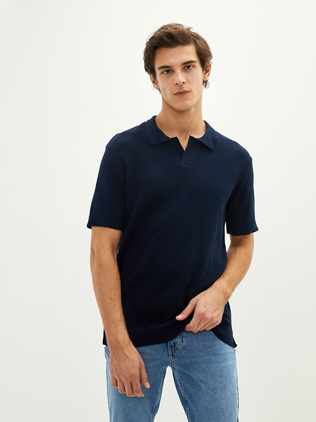 سترة تريكو بياقة بولو وكم قصير للرجال-1