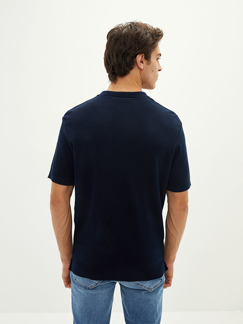 سترة تريكو بياقة بولو وكم قصير للرجال-4