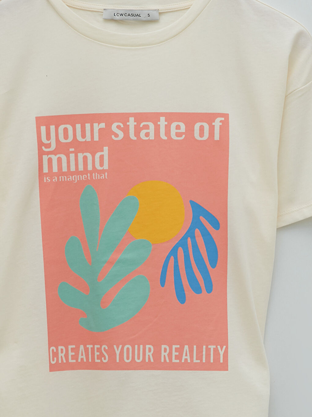 Bej Bisiklet Yaka Baskılı Kısa Kollu Kadın Tişört-7