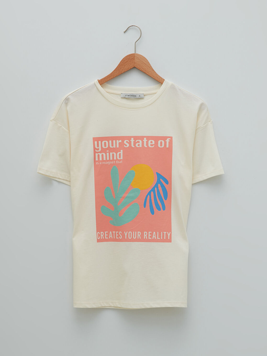 Bej Bisiklet Yaka Baskılı Kısa Kollu Kadın Tişört-5