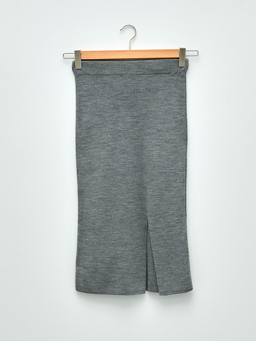 LC Waikiki Women's Elasticated Waist Plain Knitwear Skirt -W1HO28Z8-D5P