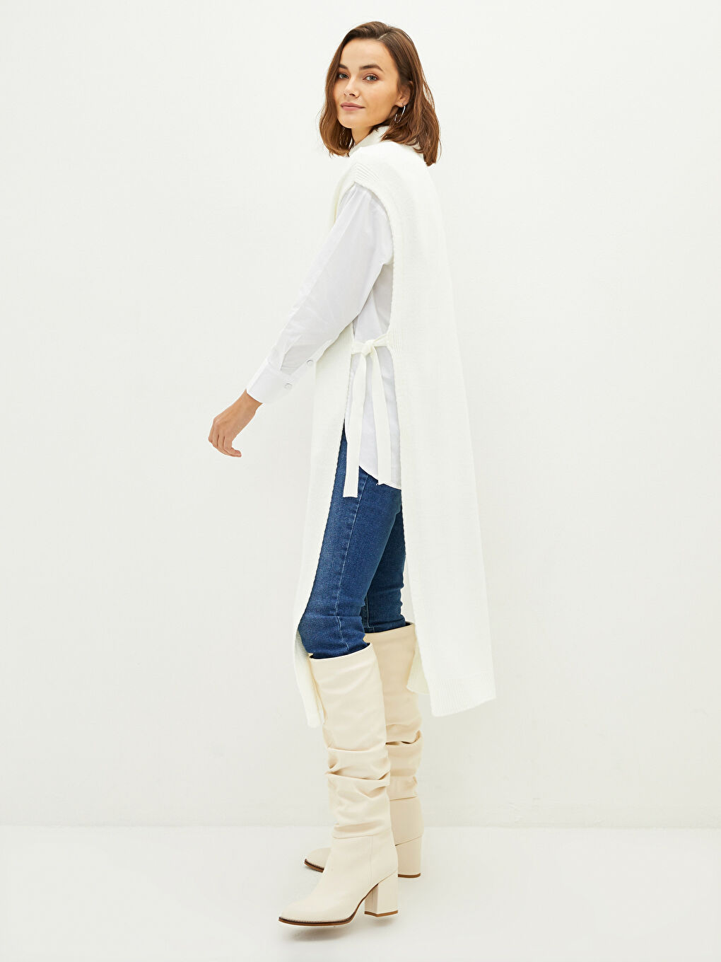 Ekru Kadın Yarım Balıkçı Yaka Düz Triko Panço-1