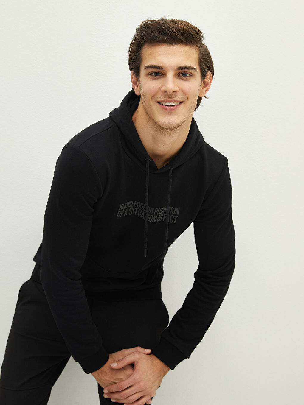 Siyah Uzun Kollu Baskılı Erkek Hoodie