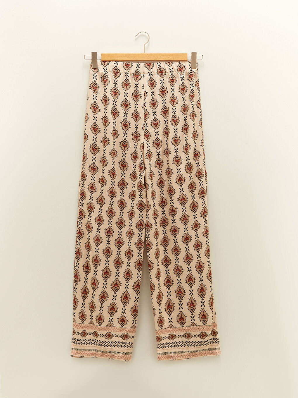 Kırmızı Beli Lastikli Etnik Desenli Geniş Paça Viskon Kadın Pantolon-5