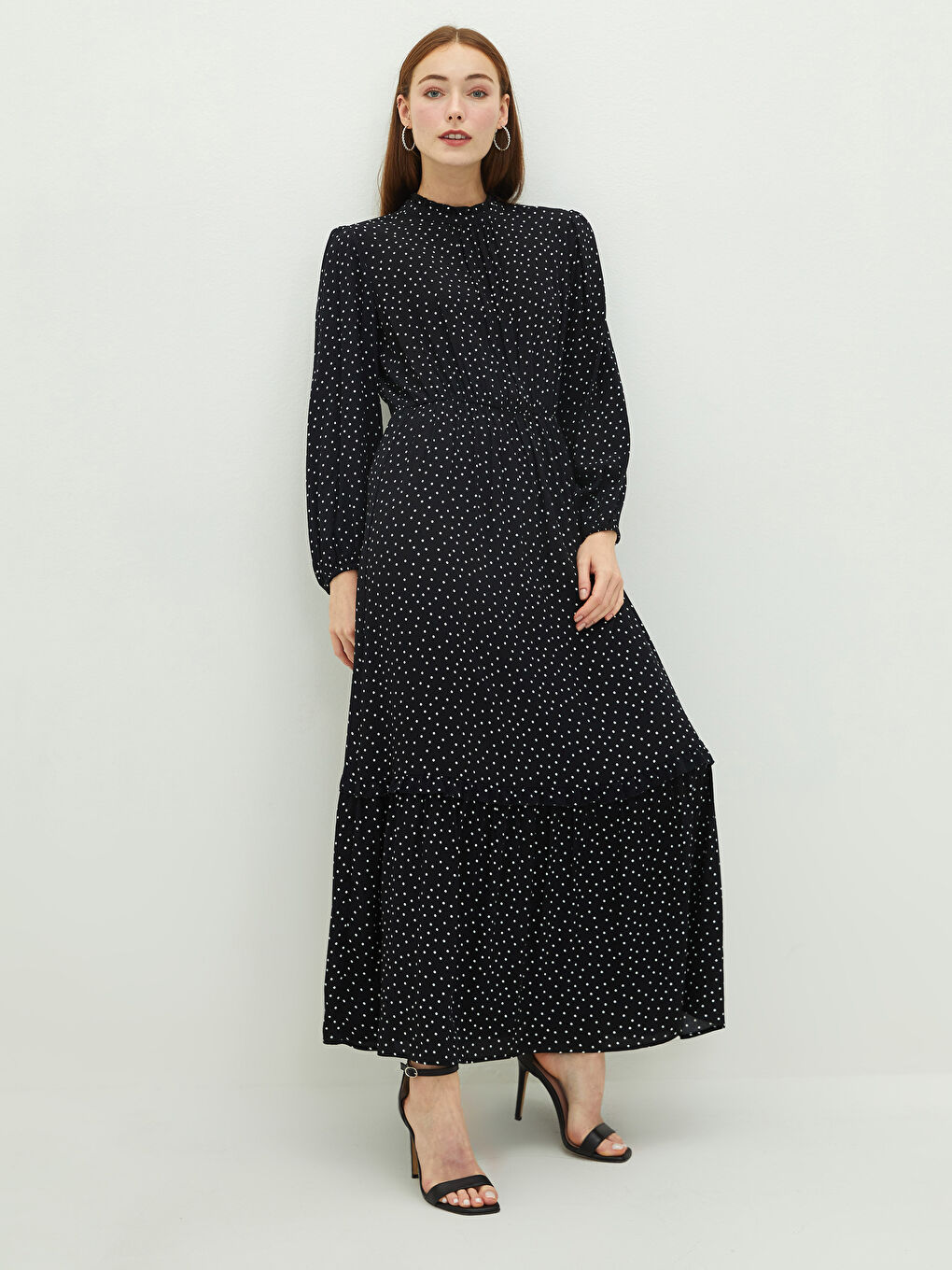 Siyah Fırfırlı Dik Yaka Puantiyeli Uzun Kollu A Kesim Maroken Kumaş Kadın Elbise