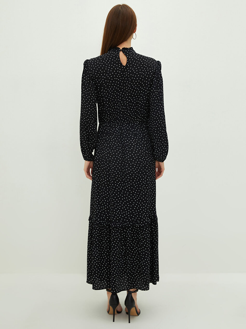 Siyah Fırfırlı Dik Yaka Puantiyeli Uzun Kollu A Kesim Maroken Kumaş Kadın Elbise-4