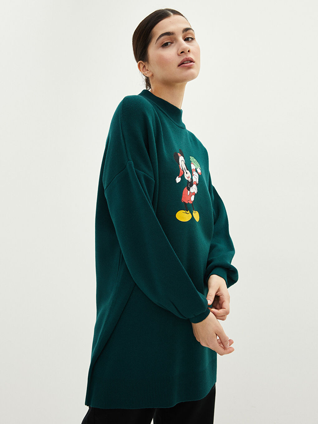 LCW Modest Dik Yaka Mickey Mouse Baskılı Uzun Kollu Kadın Triko Tunik -W1HQ50Z8-RZX