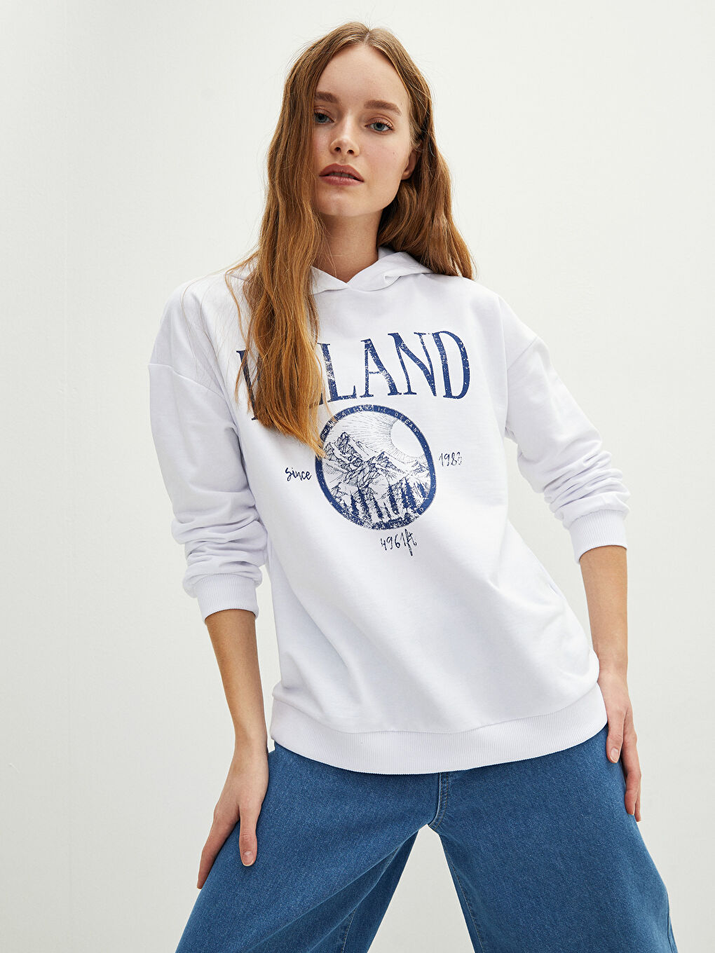 LCW Vision Optik Beyaz Kapüşonlu Baskılı Uzun Kollu Kadın Sweatshirt