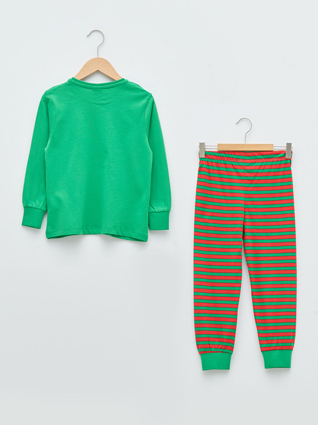 LCW Kids Bisiklet Yaka Yılbaşı Temalı Uzun Kollu Pamuklu Erkek Çocuk Pijama Takımı -W1HR84Z4-GNM