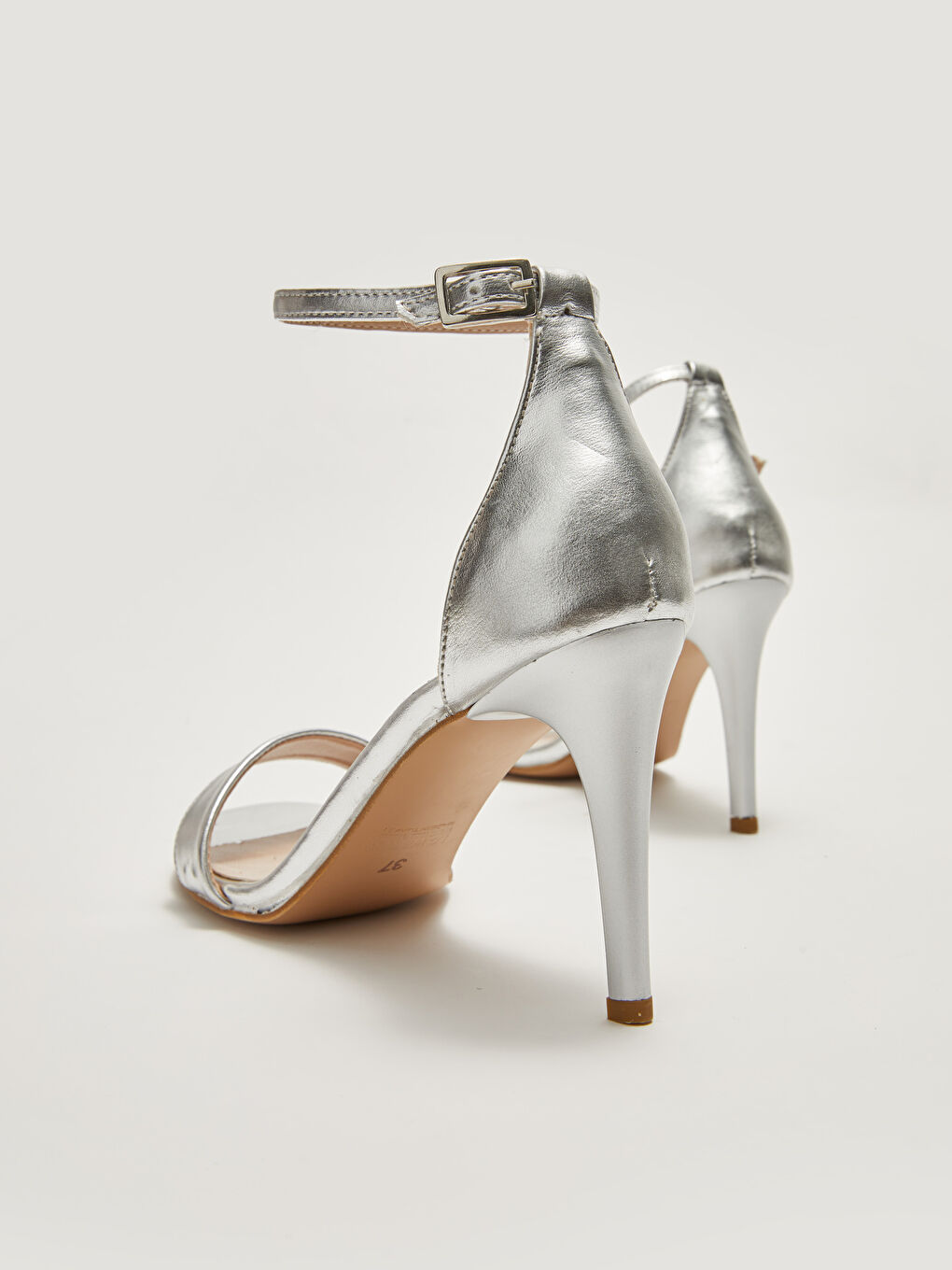 طالون عالي نسائي ب سْتراب واحد و بْكلة ف الكاحل-3